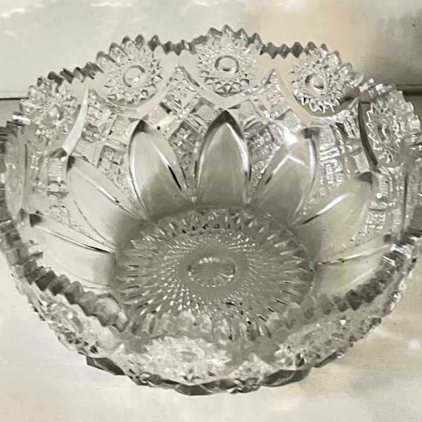 Glass bowl